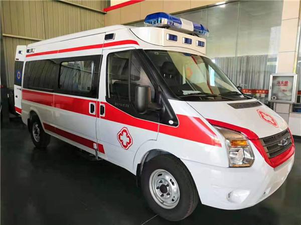 都昌县福特V362救护车